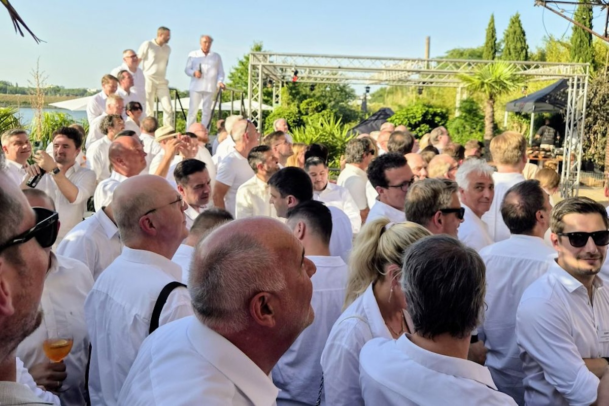 white night AMK 2026 Leute