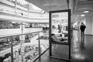 Alternative Erlösquelle: Retail-Media-Screen bei XXXLutz