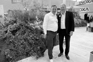Am Vauth-Sagel-Stand: Claus Sagel und Koelnmesse-Geschäftsführer Gerald Böse