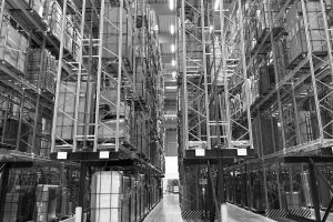 Oben geht es weiter: Neues Hochregallager von Poco in Walsrode