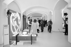 MDD 2026: Besucher bei Artemide