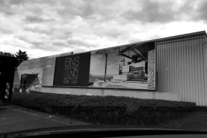 Verwaistes Alno-Ausstellungszentrum in Enger 2021