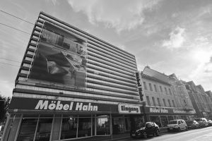 Fünf Stockwerke: Möbel Hahn