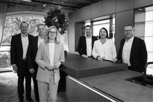 Neue Spitze: Thomas Breder, Michael Assner, Hélène Bangert, Kai Menke, Sabine Brockschnieder, Martin Schockwitz