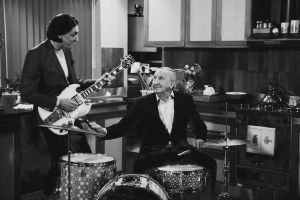 Drums: Josef Rutar, Gitarre: Gregor Rutar, Quelle: Screenshot aus dem Rutar-Spot